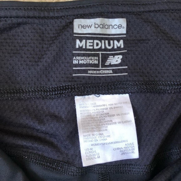 New Balance Black Capri Leggings size M - Picture 2 of 7